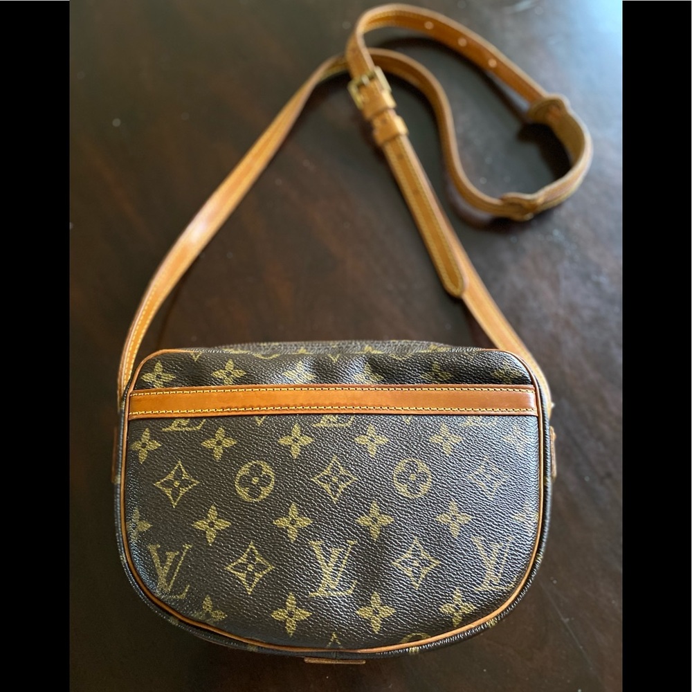 Louis Vuitton Monogram Jeune Fille Crossbody - Picture 3 of 16